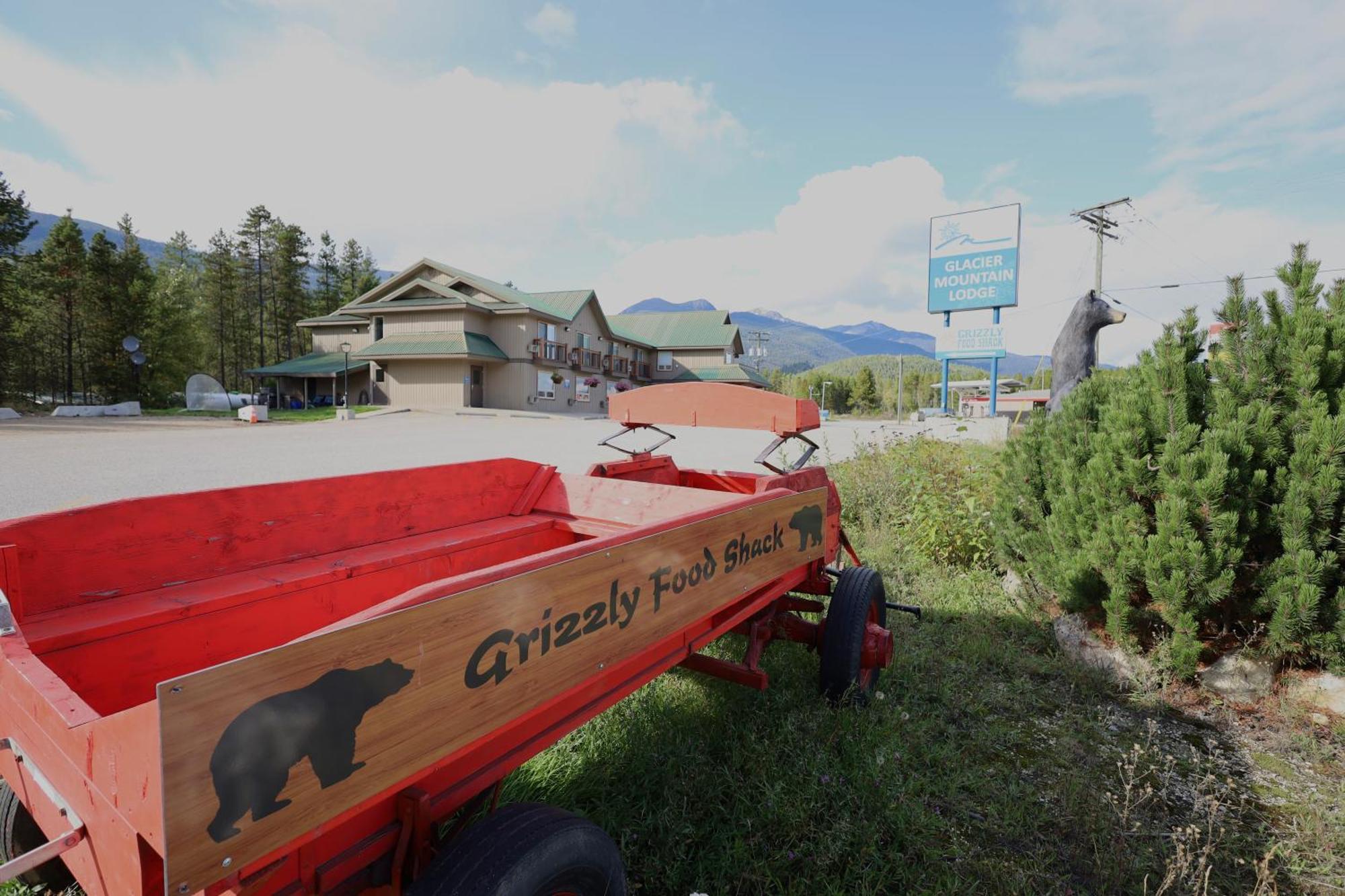 Glacier Mountain Lodge Блю-Ривер Экстерьер фото